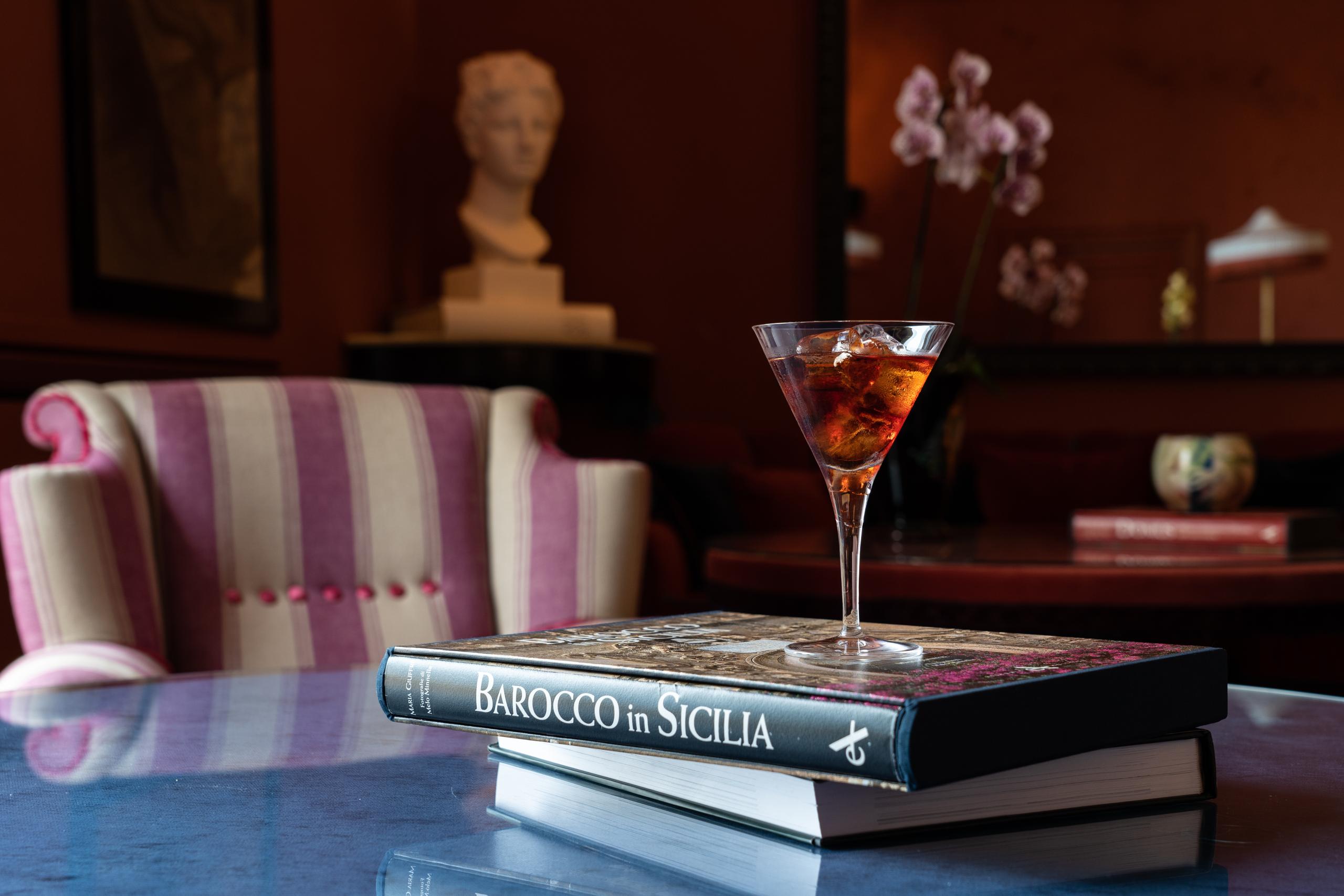 Lounge Bar